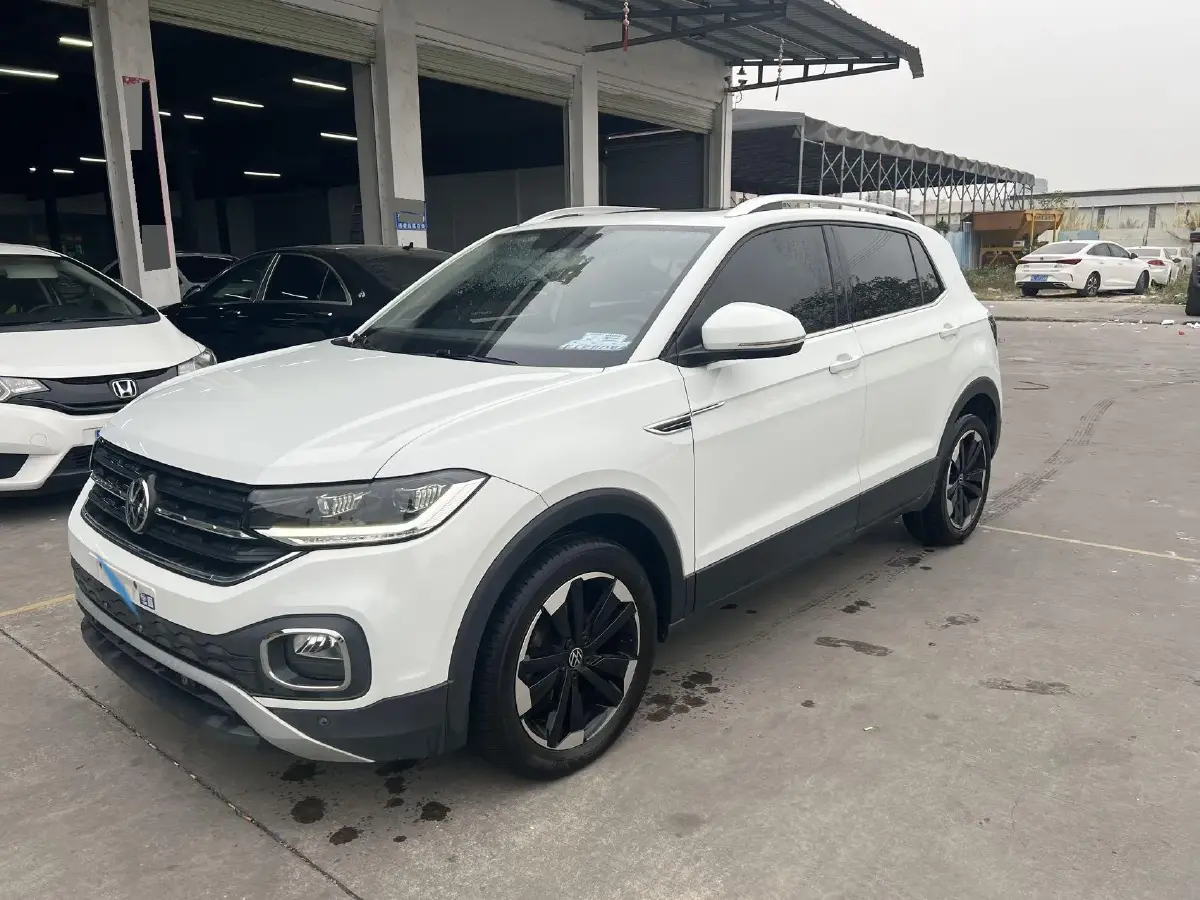 2021 Volkswagen Tacqua 1.5L 113HP L4 6AT