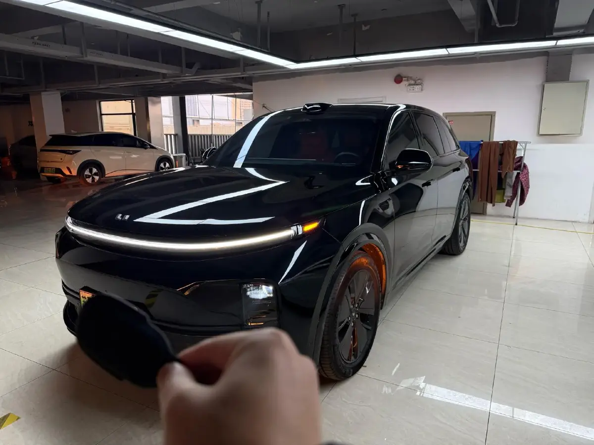 2024 Li L8 Range Extended 154HP REEV 42.8KWH