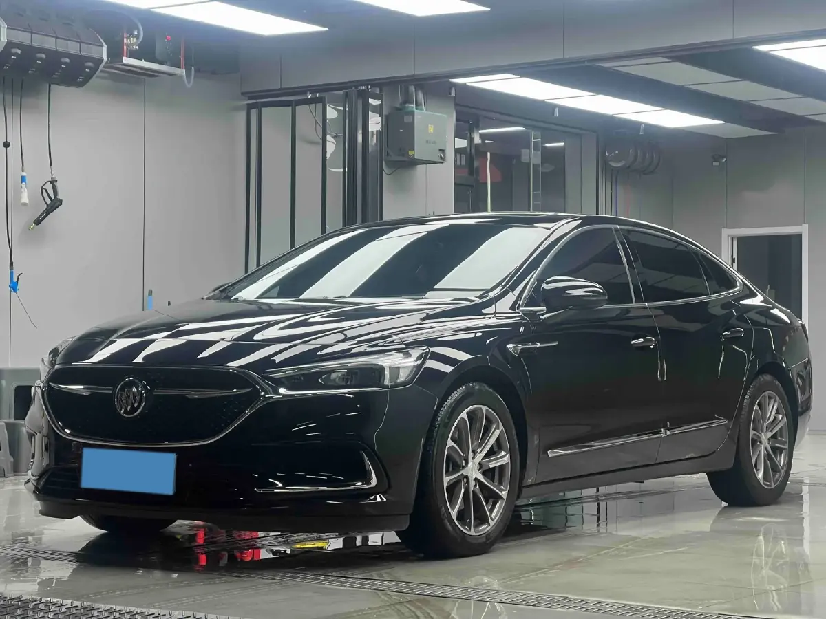 2022 Buick Larcosse 2.0T 237HP L4 9AT