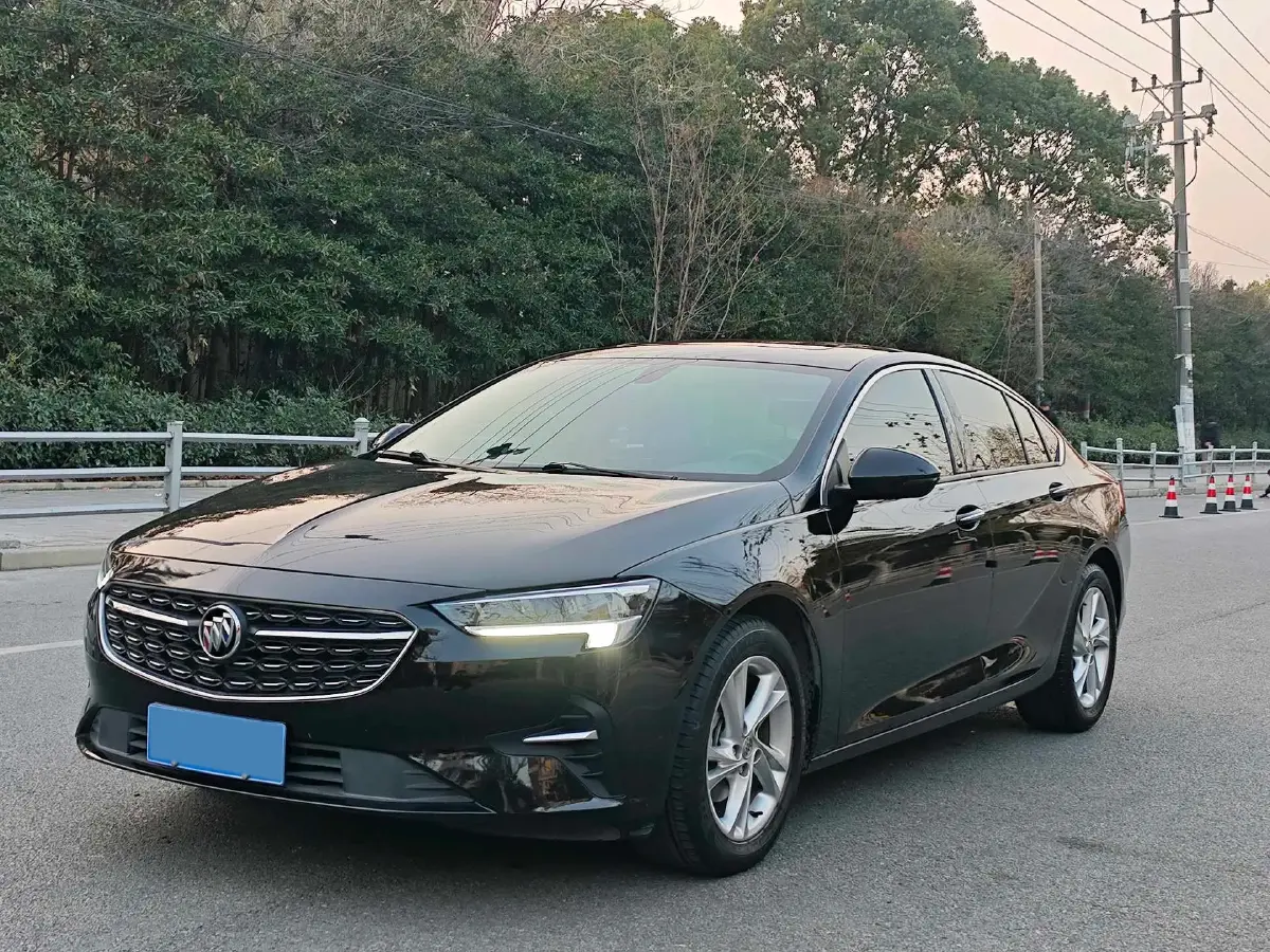 2020 Buick Regal 1.5T 169HP L4 9AT