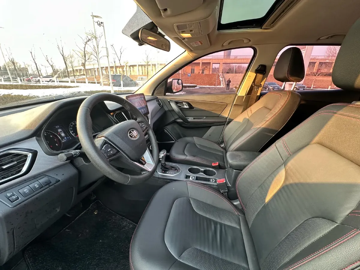 2017 FAW Senia R7 1.6L 116HP L4 6AT,autocango,china used car exporter,china ev exporter,chinese used car exporter,chinese used ev exporter