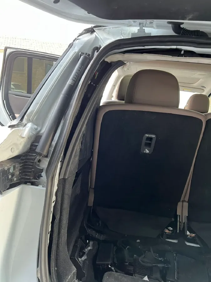 2025 Li i8 BEV,autocango,china used car exporter,china ev exporter,chinese used car exporter,chinese used ev exporter