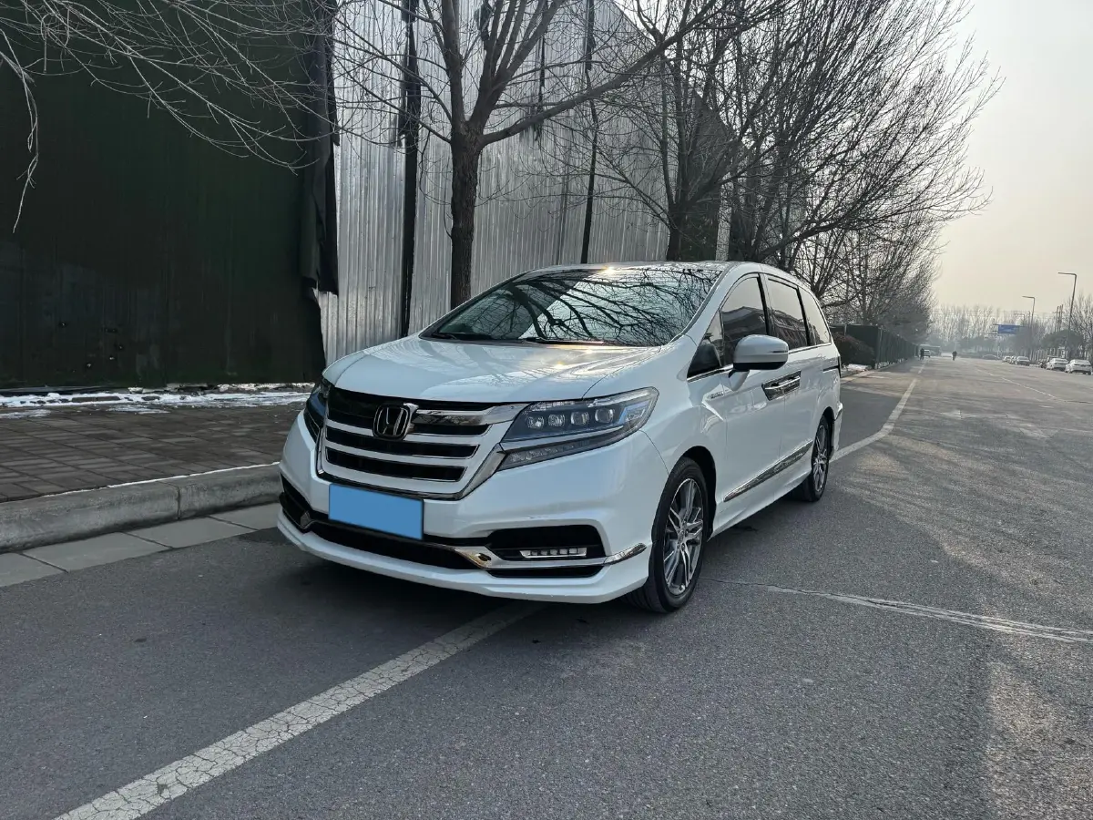 2019 Honda Elysioin 2.0L 146HP L4 E-CVT Hybrid