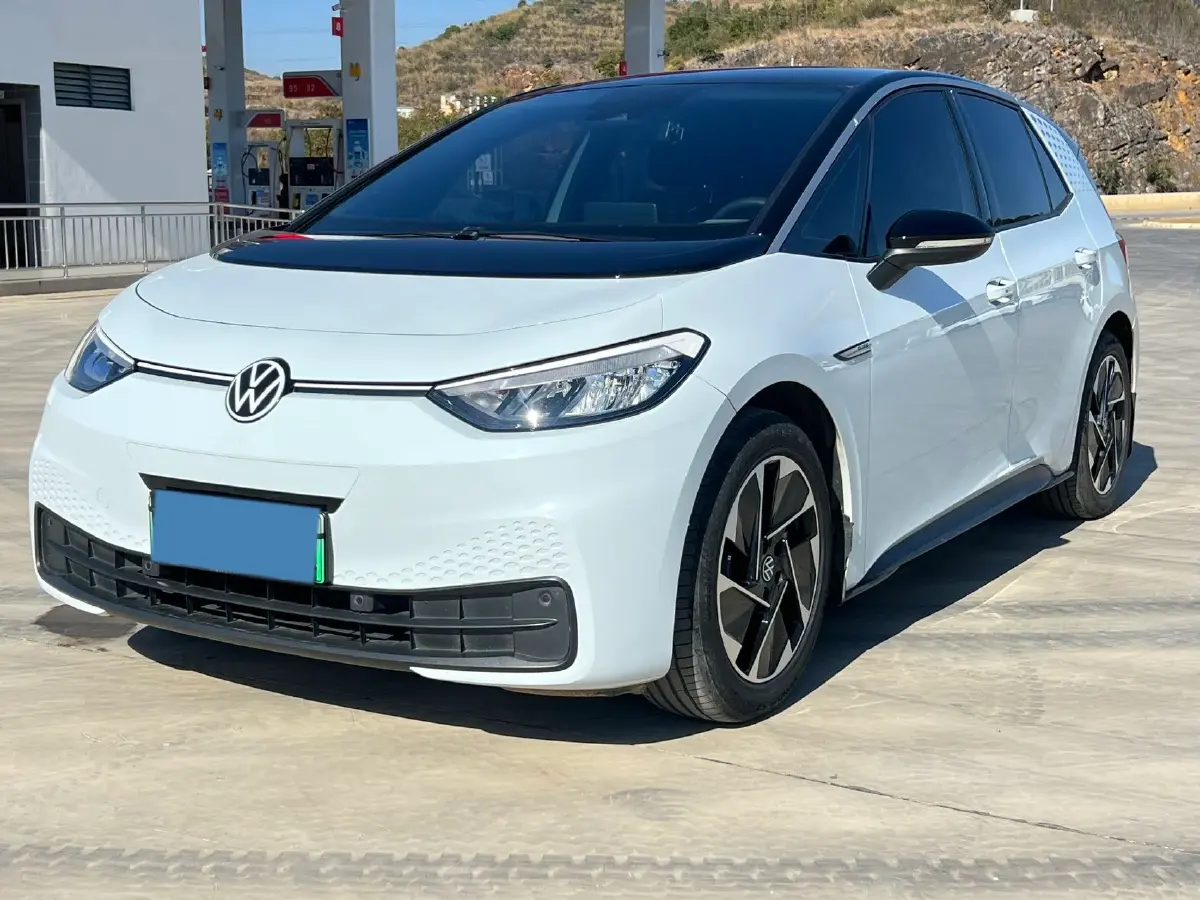 2023 Volkswagen ID.3 BEV 52.8KWH