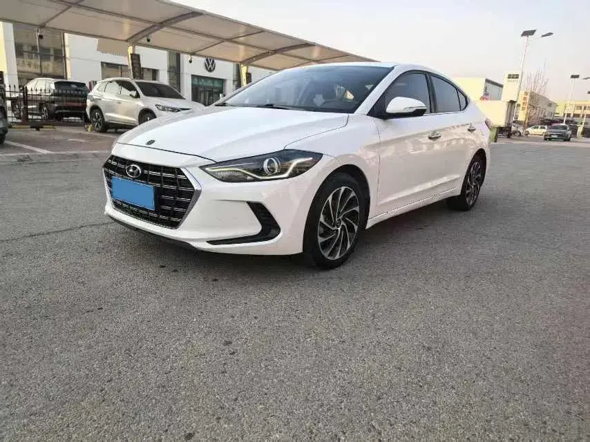 2020 Hyundai Elantra 1.5L 115HP L4 CVT
