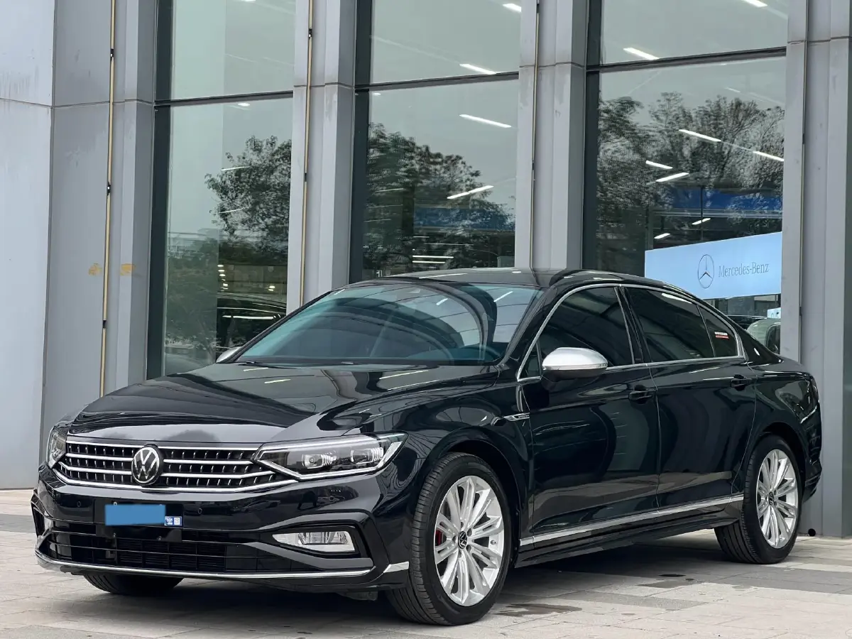 2023 Volkswagen Magotan 2.0T 186HP L4 7DCT