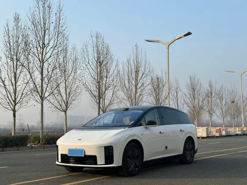 2025 Li i8 BEV,autocango,china used car exporter,china ev exporter,chinese used car exporter,chinese used ev exporter