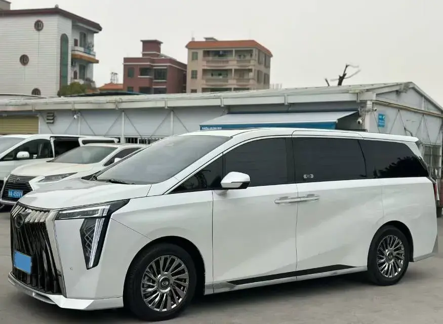 2023 GAC Trumpchi M8 2.0T 252HP L4 8AT