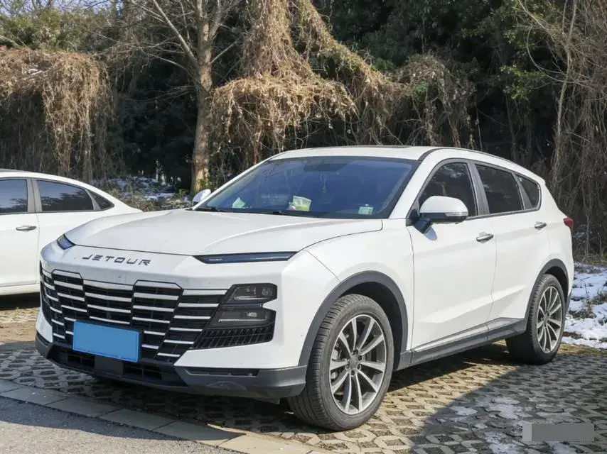 2023 Jetour DASHING 1.5T 156HP L4 6DCT