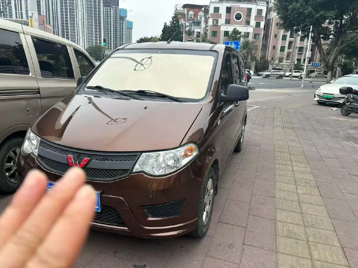 2019 WuLing HongGuang 1.5L 99HP L4 6MT