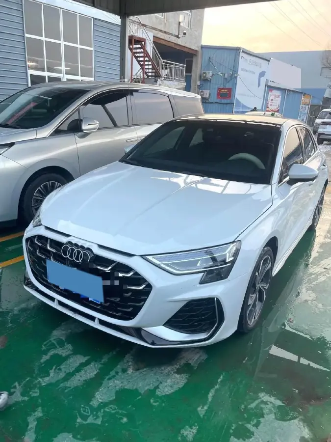 2025 Audi A3 1.5T 160HP L4 7DCT