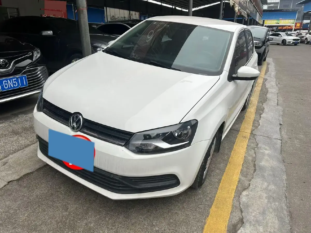 2016 Volkswagen Polo 1.4L 90HP L4 6AT