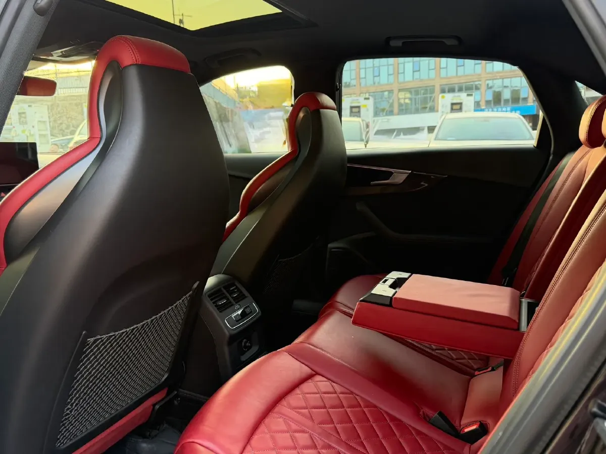 2024 Audi S4 3.0T 354HP V6 8AT,autocango,china used car exporter,china ev exporter,chinese used car exporter,chinese used ev exporter