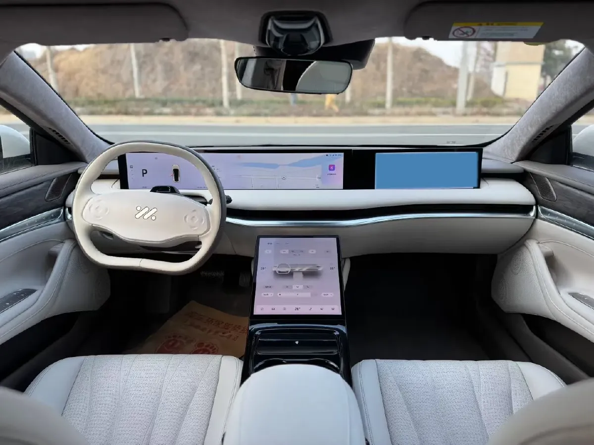 2022 IM L7 BEV 90KWH,autocango,china used car exporter,china ev exporter,chinese used car exporter,chinese used ev exporter