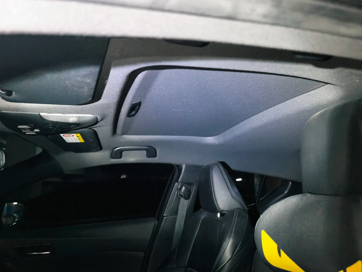 2020 Toyota C-HR EV BEV 54.3KWH,autocango,china used car exporter,china ev exporter,chinese used car exporter,chinese used ev exporter