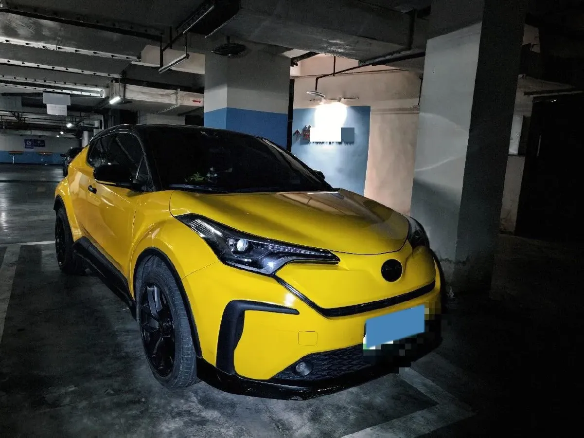 2020 Toyota C-HR EV BEV 54.3KWH,autocango,china used car exporter,china ev exporter,chinese used car exporter,chinese used ev exporter