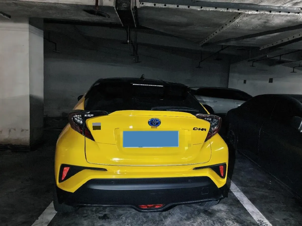 2020 Toyota C-HR EV BEV 54.3KWH,autocango,china used car exporter,china ev exporter,chinese used car exporter,chinese used ev exporter