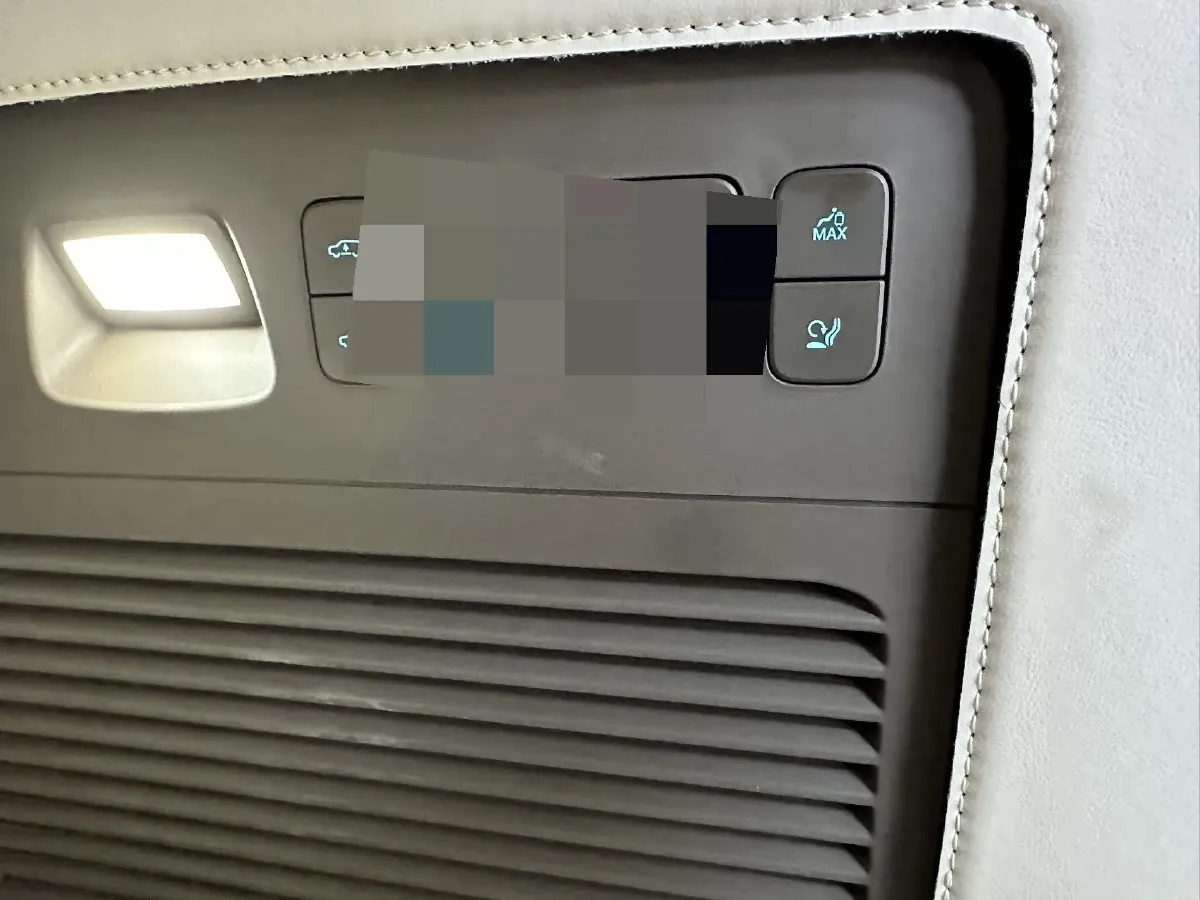 2025 Denza DenzaN8L 2.0T 207HP L4 E-CVT PHEV,autocango,china used car exporter,china ev exporter,chinese used car exporter,chinese used ev exporter