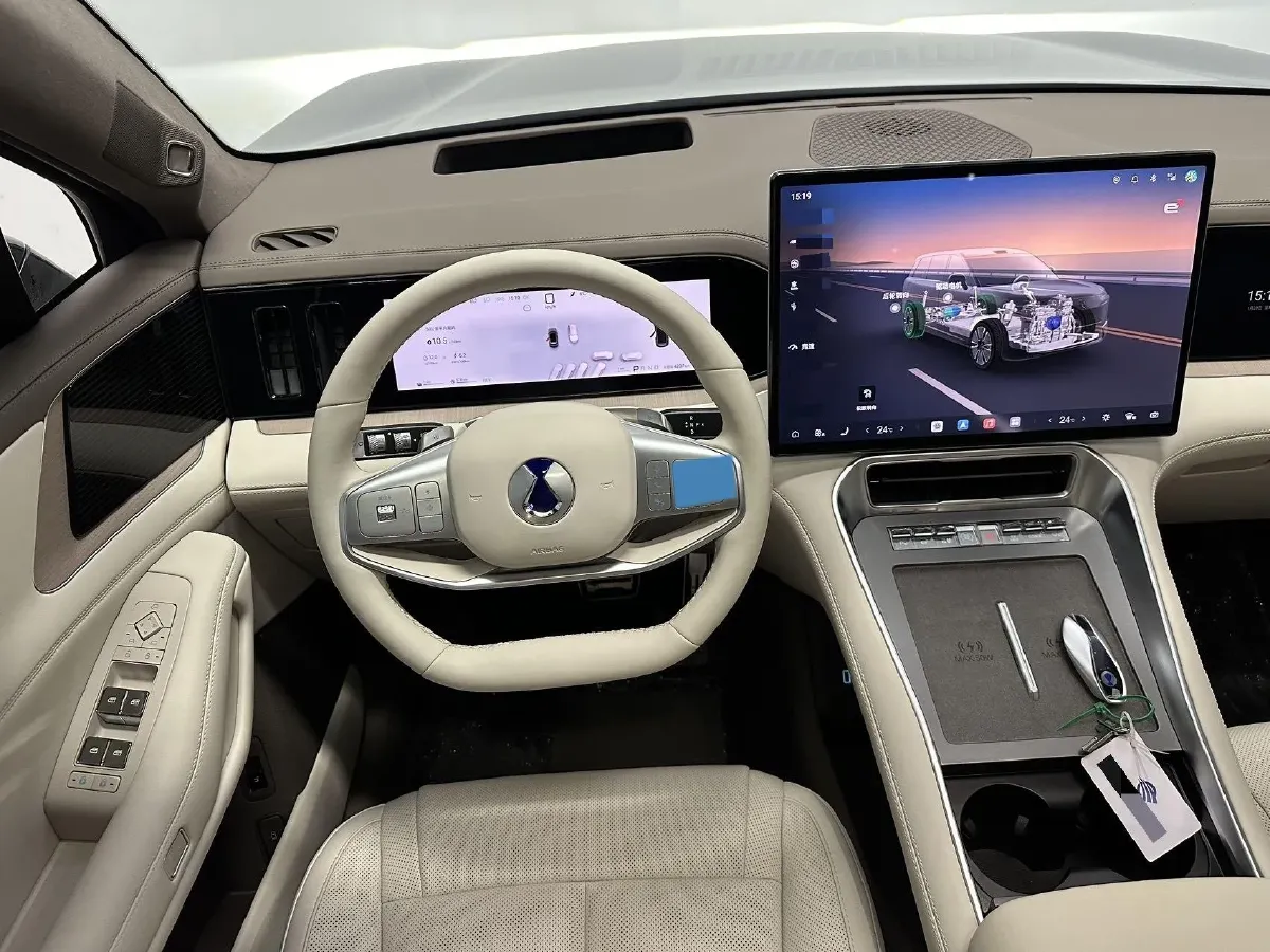 2025 Denza DenzaN8L 2.0T 207HP L4 E-CVT PHEV,autocango,china used car exporter,china ev exporter,chinese used car exporter,chinese used ev exporter