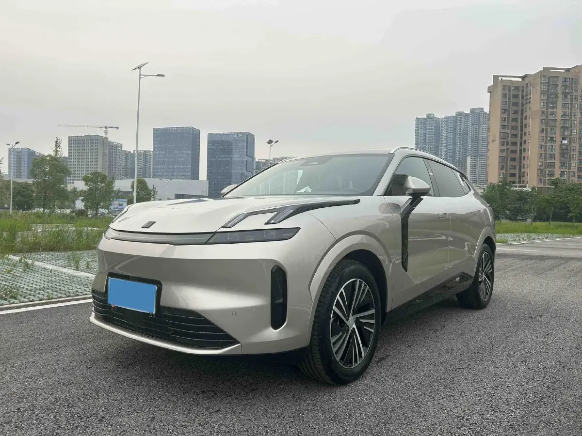 2023 LYNK&CO 08 EM-P 1.5T 163HP L4 3DHT PHEV 39.8KWH