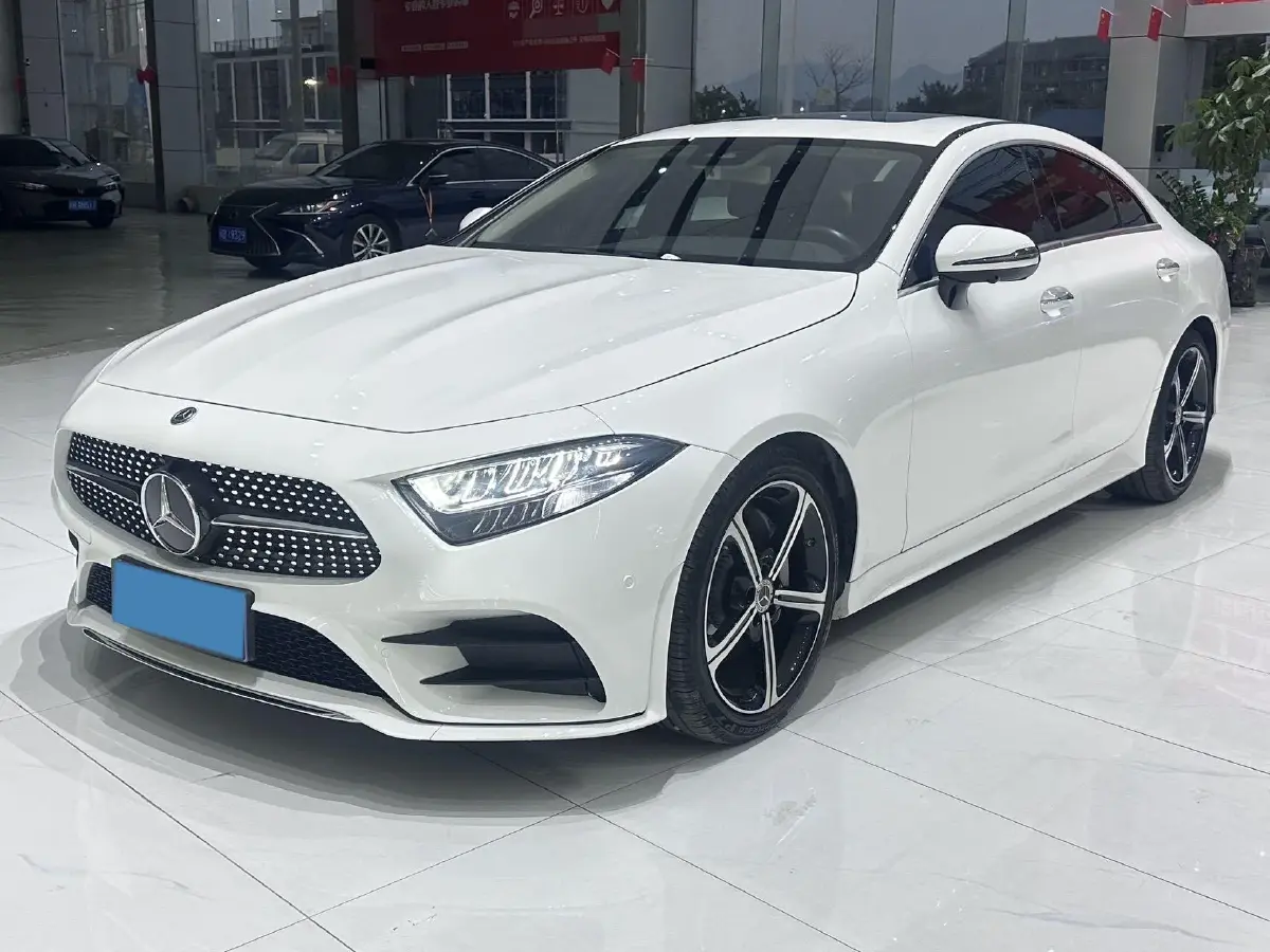 2018 Land Rover Range Rover Velar 2.0T 300HP L4 8AT