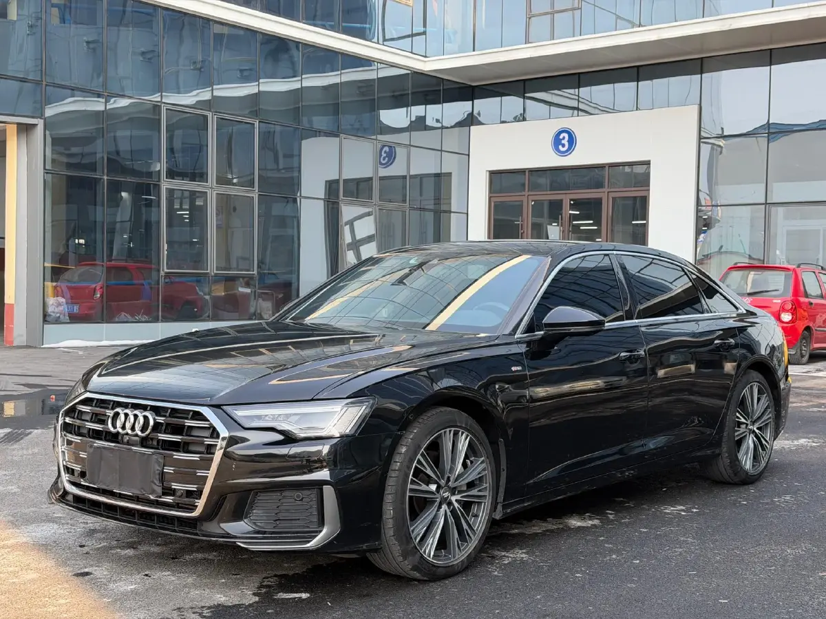 2021 Audi A6L 2.0T 190HP L4 7DCT