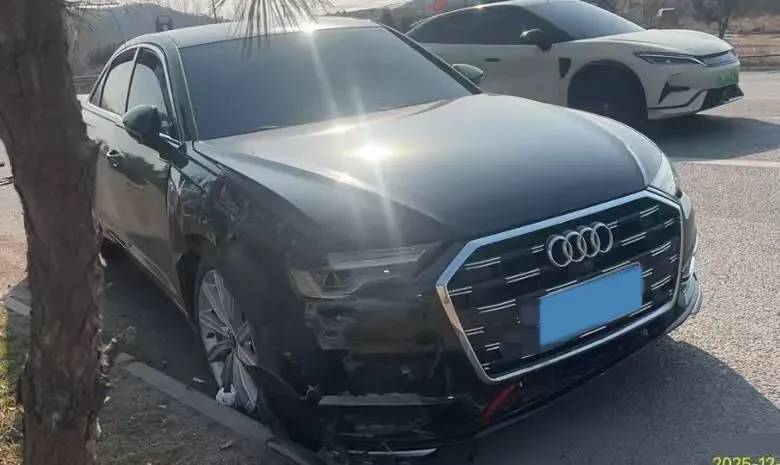 2024 Audi A6L 2.0T 245HP L4 7DCT,autocango,china used car exporter,china ev exporter,chinese used car exporter,chinese used ev exporter