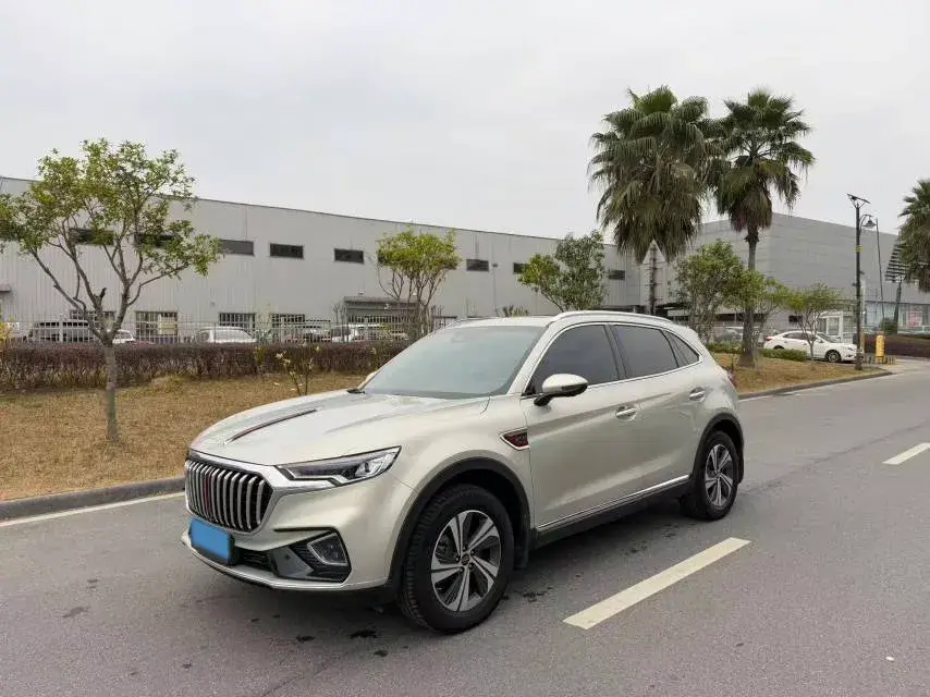 2022 HongQi HS5 2.0T 224HP L4 6AT
