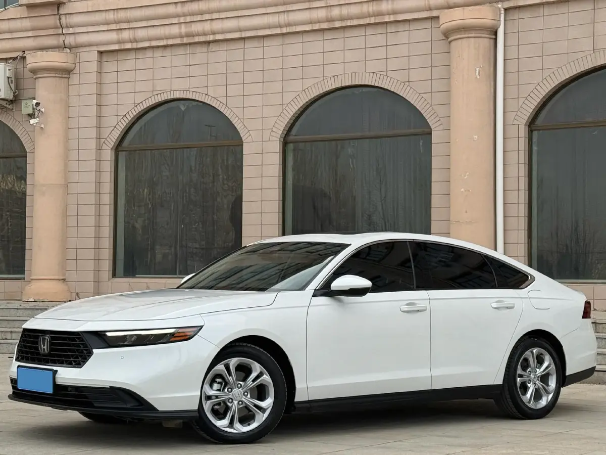 2023 Honda Accord 1.5T 192HP L4 CVT