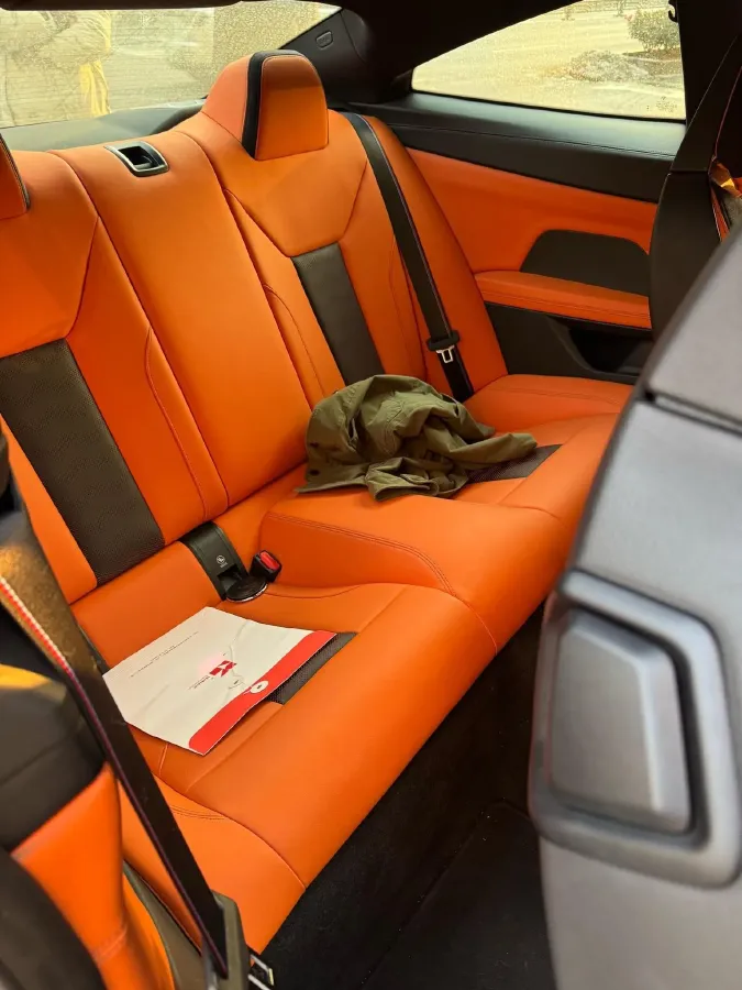 2023 BMW M4 3.0T 510HP L6 8AT,autocango,china used car exporter,china ev exporter,chinese used car exporter,chinese used ev exporter