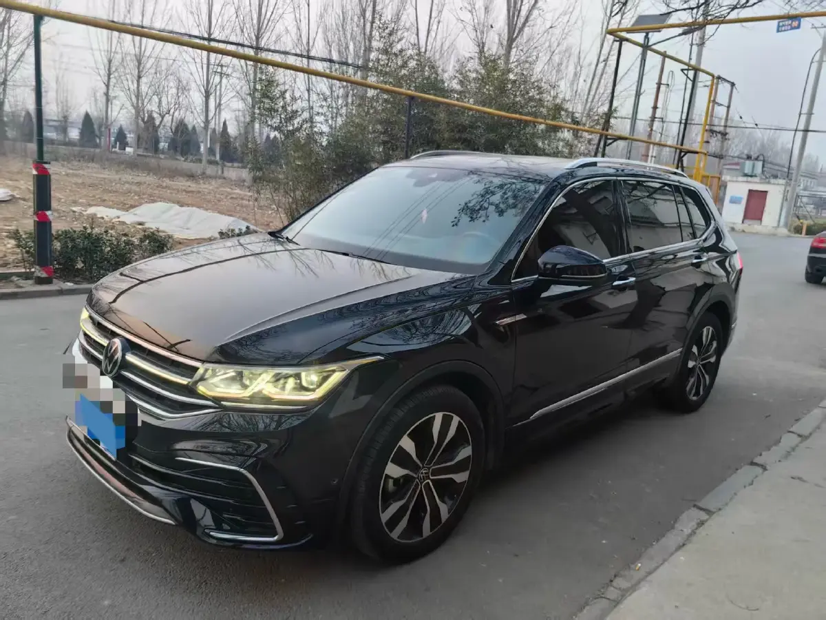 2023 Volkswagen Tiguan L 2.0T 186HP L4 7DCT