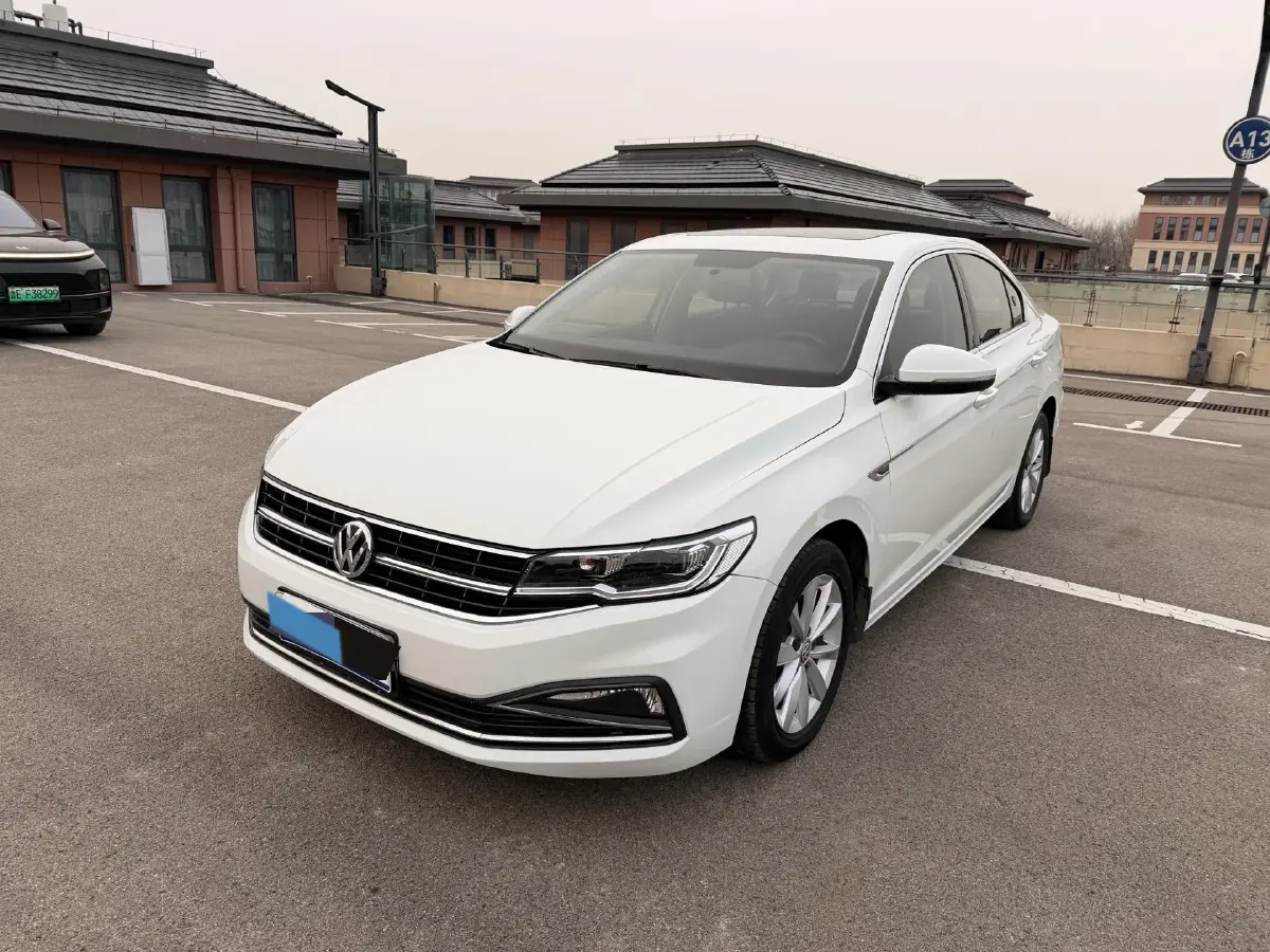 2020 Volkswagen Bora 1.5L 113HP L4 6AT