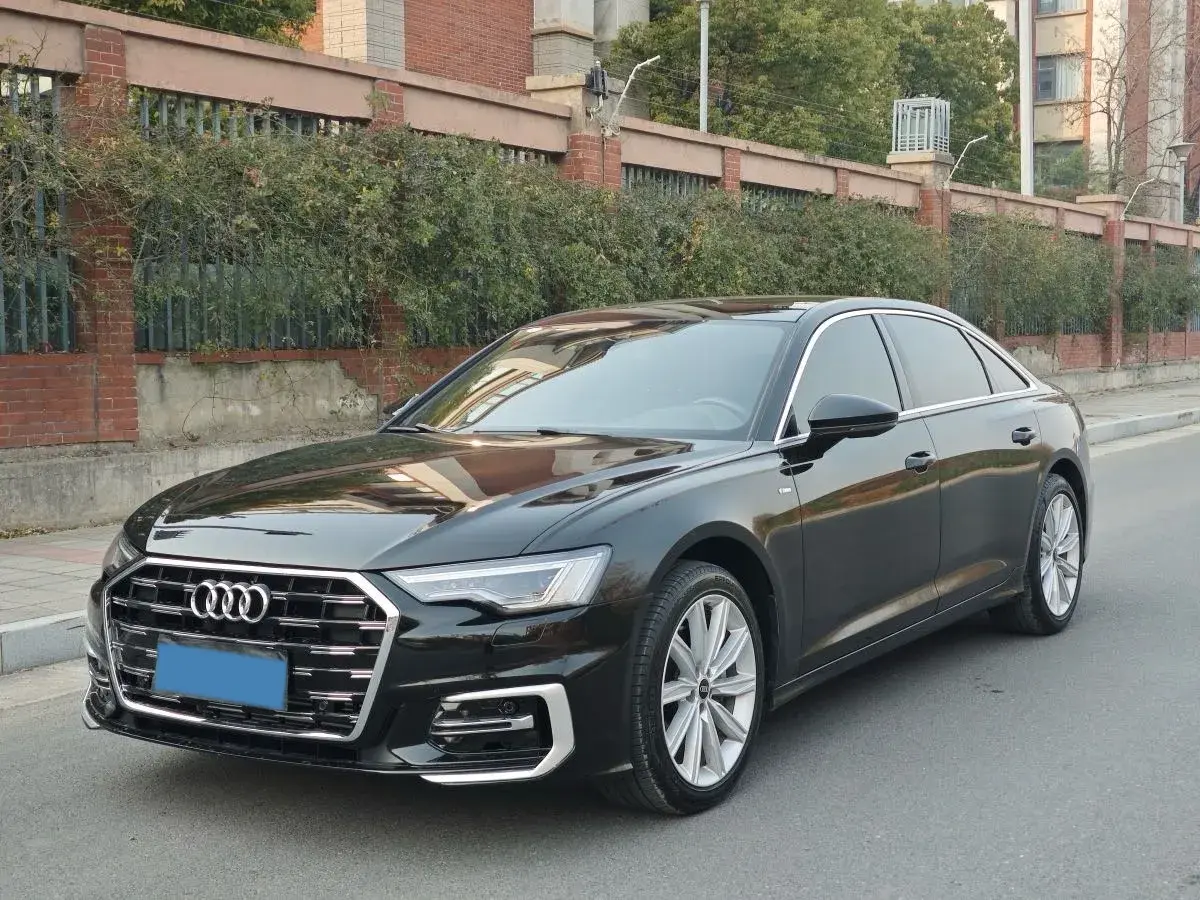 2023 Audi A6L 2.0T 245HP L4 7DCT