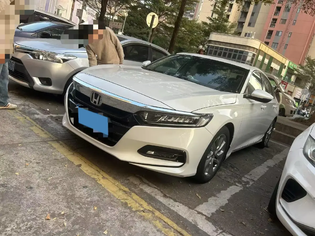 2018 Honda Accord 1.5T 194HP L4 CVT