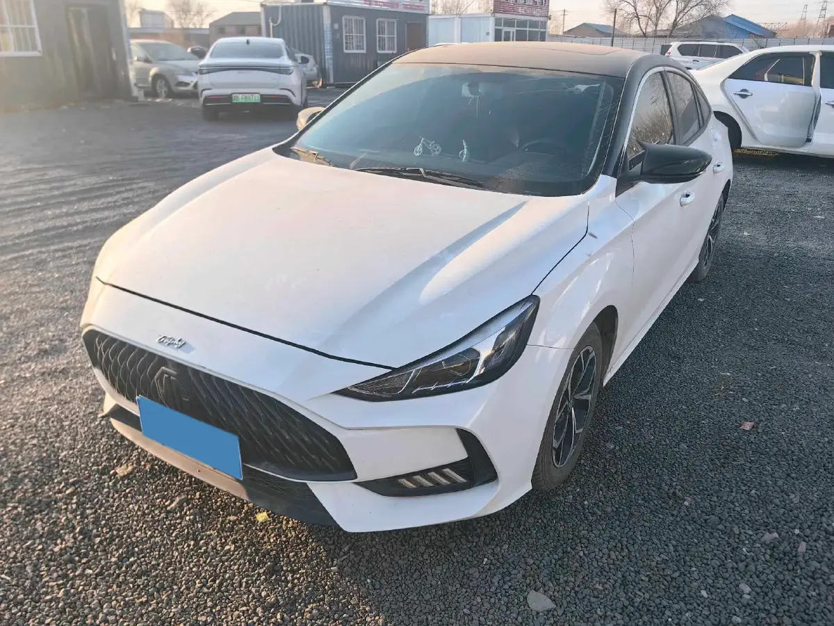 2021 MG 5 1.5L 120HP L4 CVT