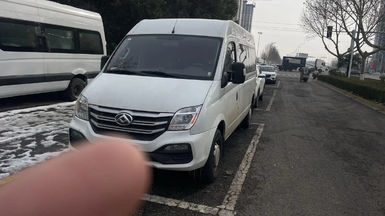 2021 MAXUS XinTu V80 2.0T 127HP L4 6MT