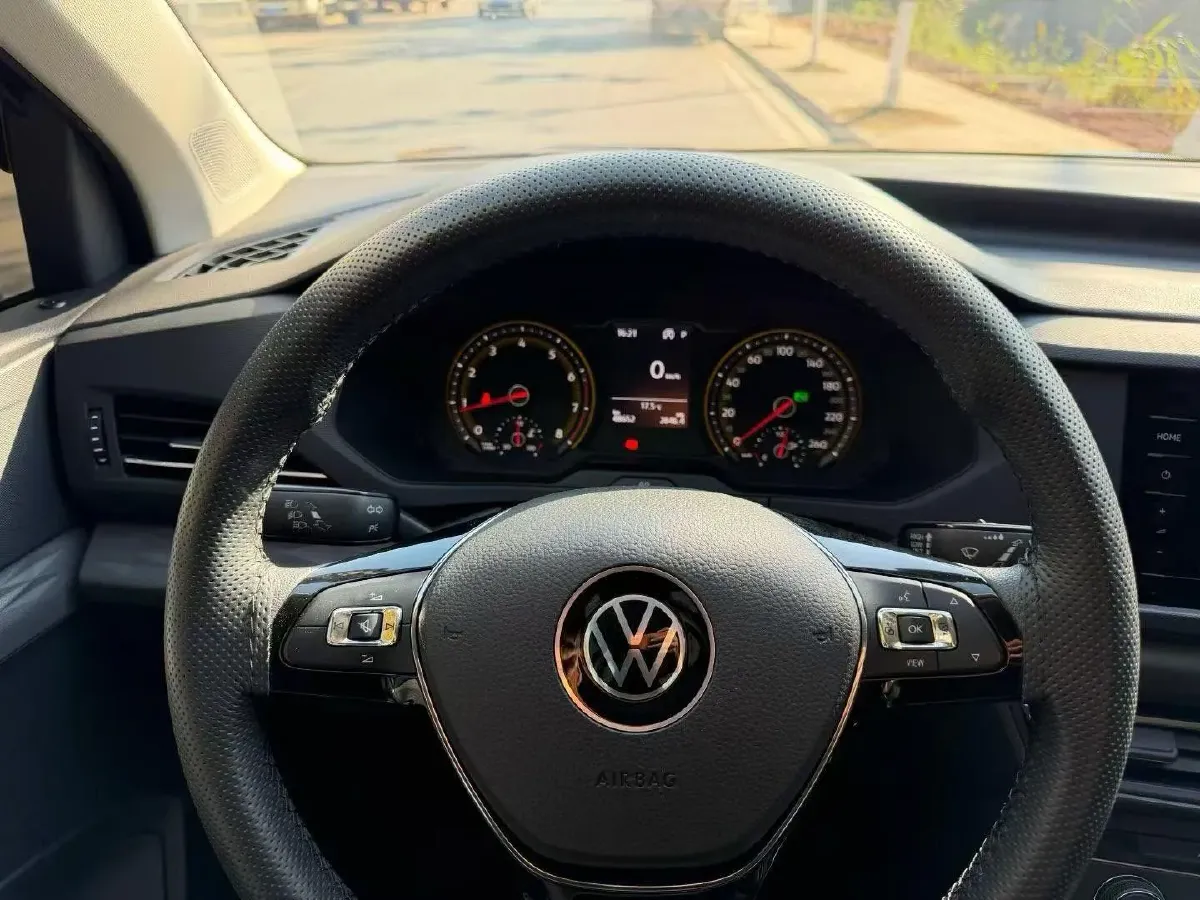 2021 Volkswagen Tharu 1.4T 150HP L4 7DCT,autocango,china used car exporter,china ev exporter,chinese used car exporter,chinese used ev exporter