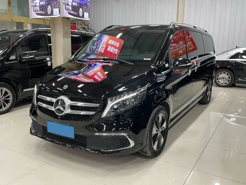 2022 Mercedes-Benz V Class 2.0T 211HP L4 9AT