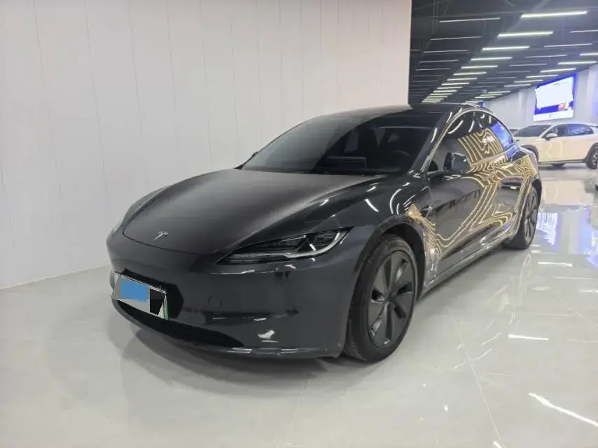 2025 Tesla Model 3 BEV 62.5KWH
