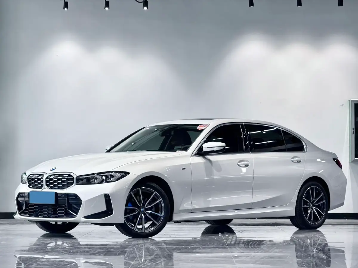 2024 BMW 3 Series 2.0T 184HP L4 8AT