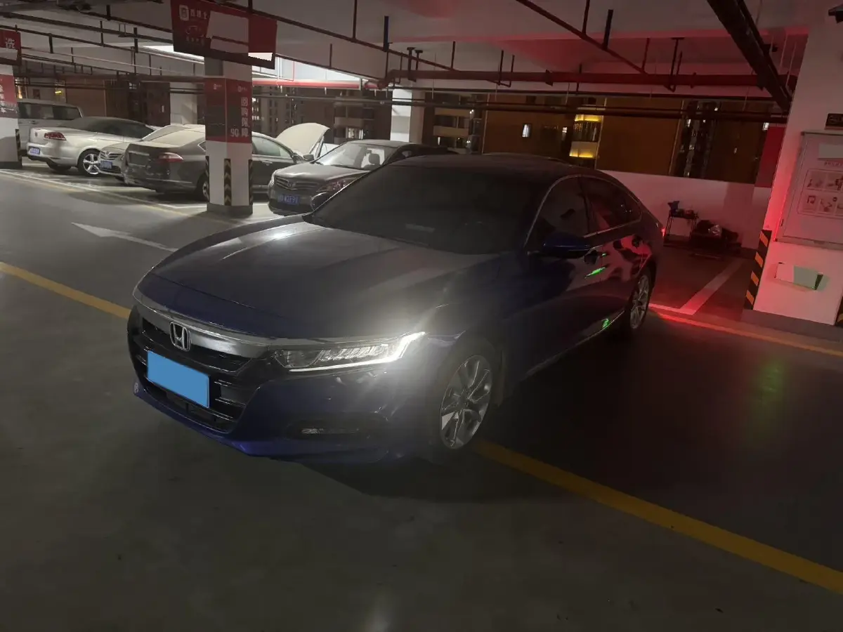 2018 Honda Accord 1.5T 194HP L4 CVT