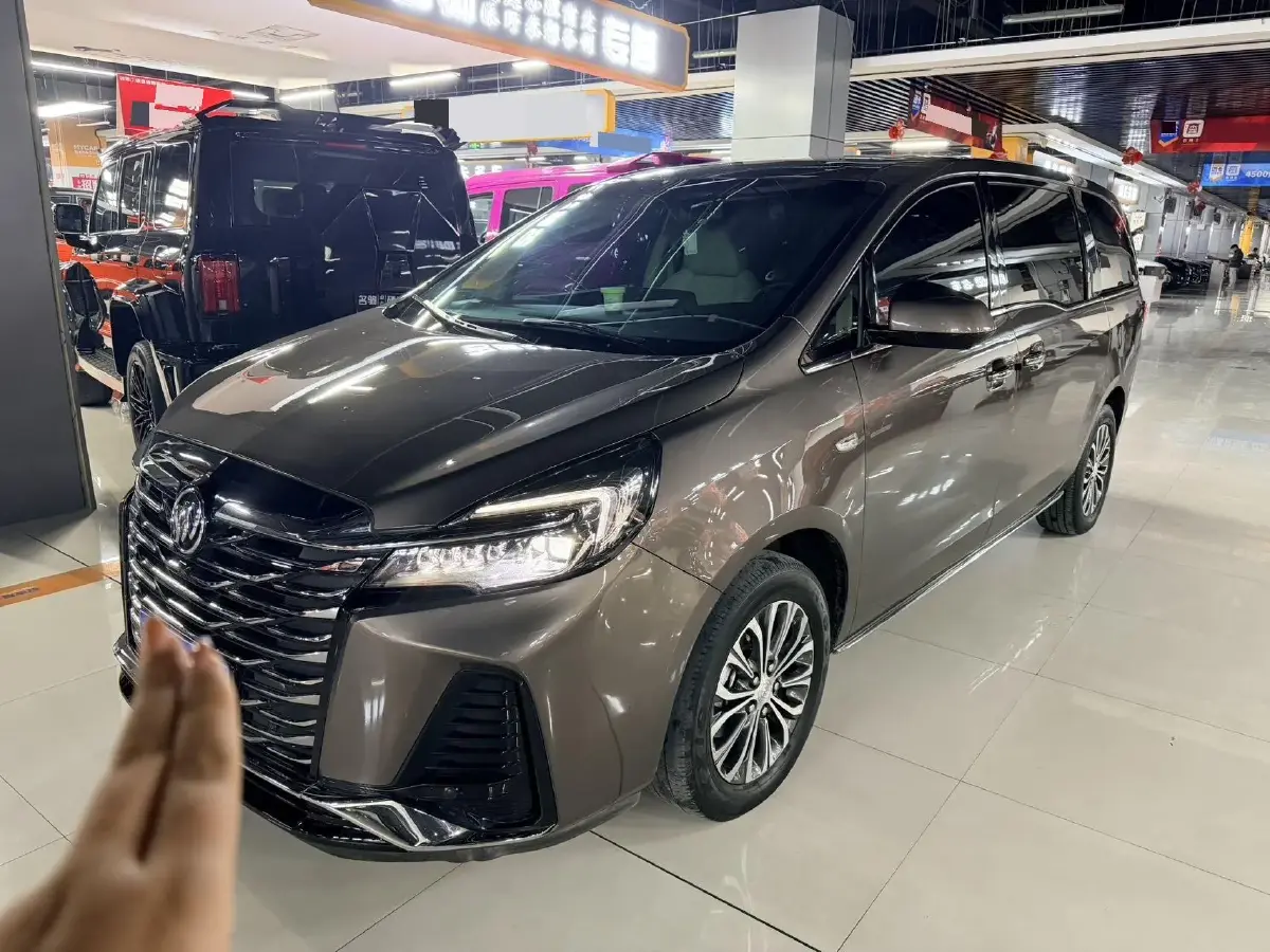 2023 Buick GL8 2.0T 237HP L4 9AT