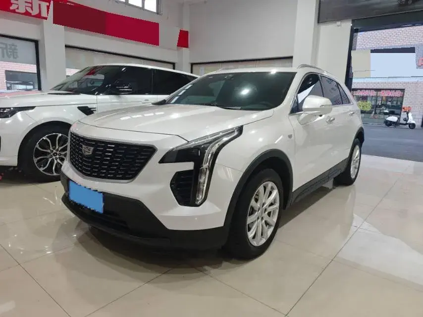 2022 Cadillac XT4 2.0T 237HP L4 9AT
