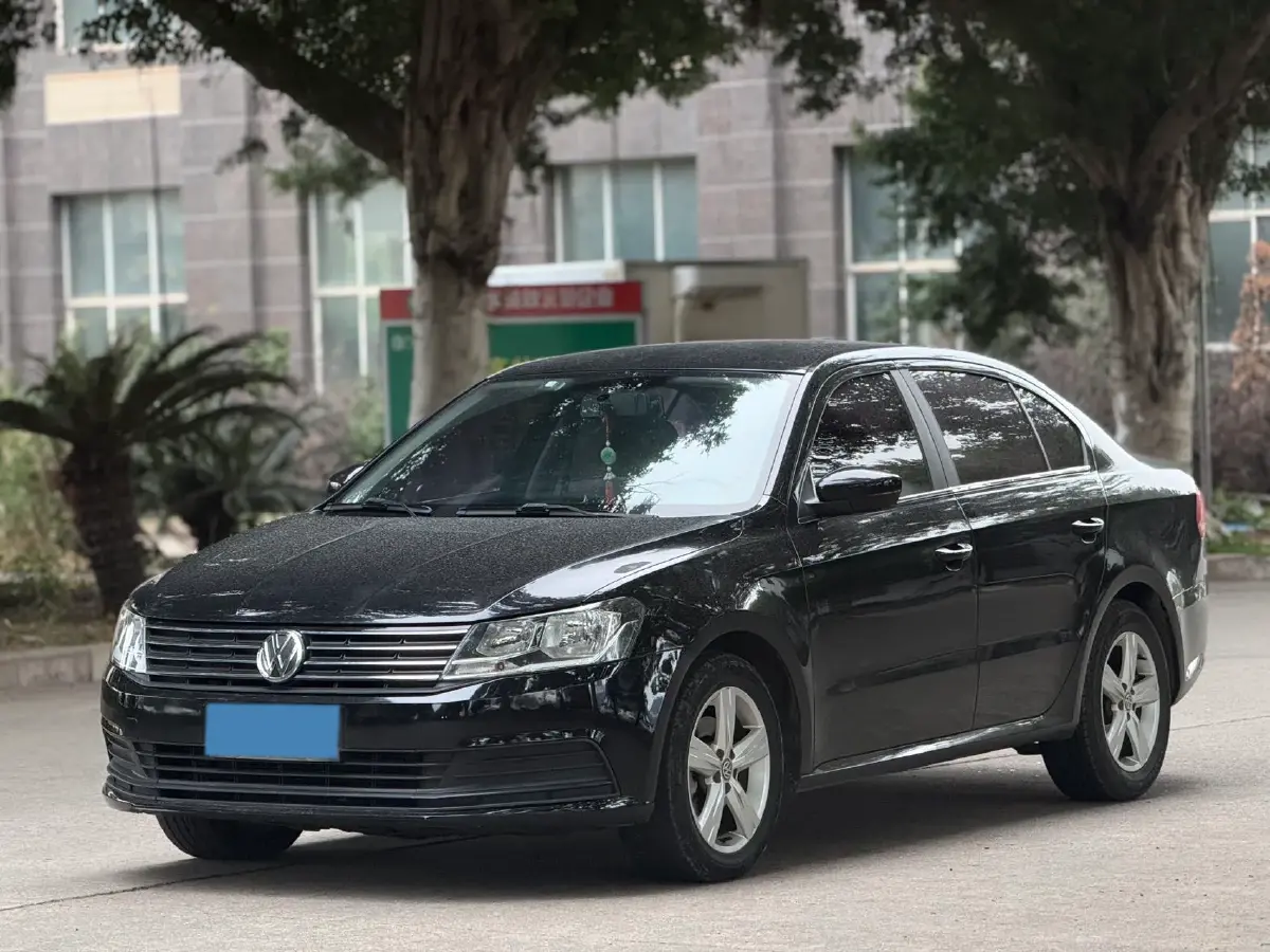 2017 Volkswagen Lavida 1.6L 110HP L4 6AT