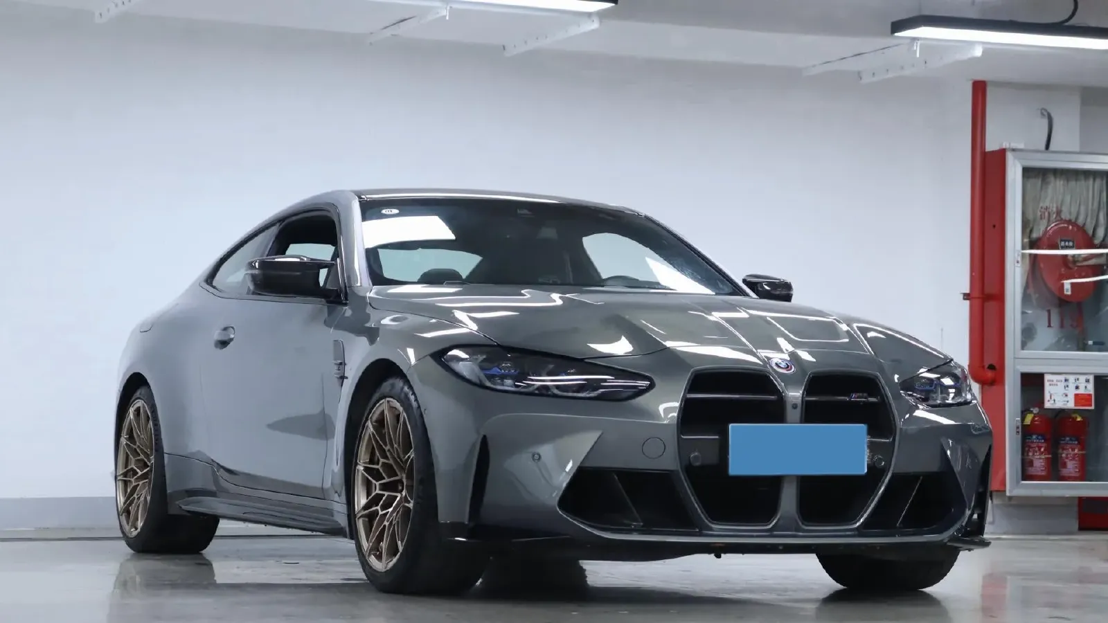 2023 BMW M4 3.0T 510HP L6 8AT,autocango,china used car exporter,china ev exporter,chinese used car exporter,chinese used ev exporter