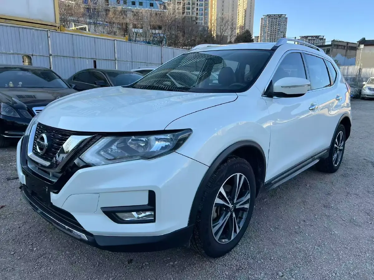 2020 Nissan X-Trail 2.5L 186HP L4 CVT