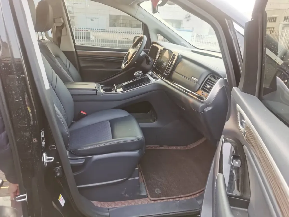 2023 GAC Trumpchi M8 2.0T 252HP L4 8AT,autocango,china used car exporter,china ev exporter,chinese used car exporter,chinese used ev exporter