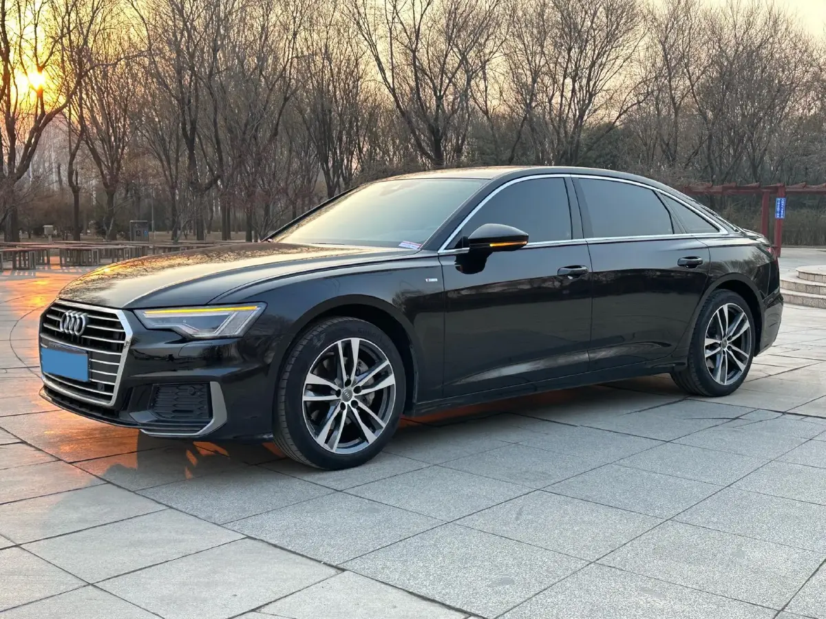 2020 Audi A6L 2.0T 190HP L4 7DCT