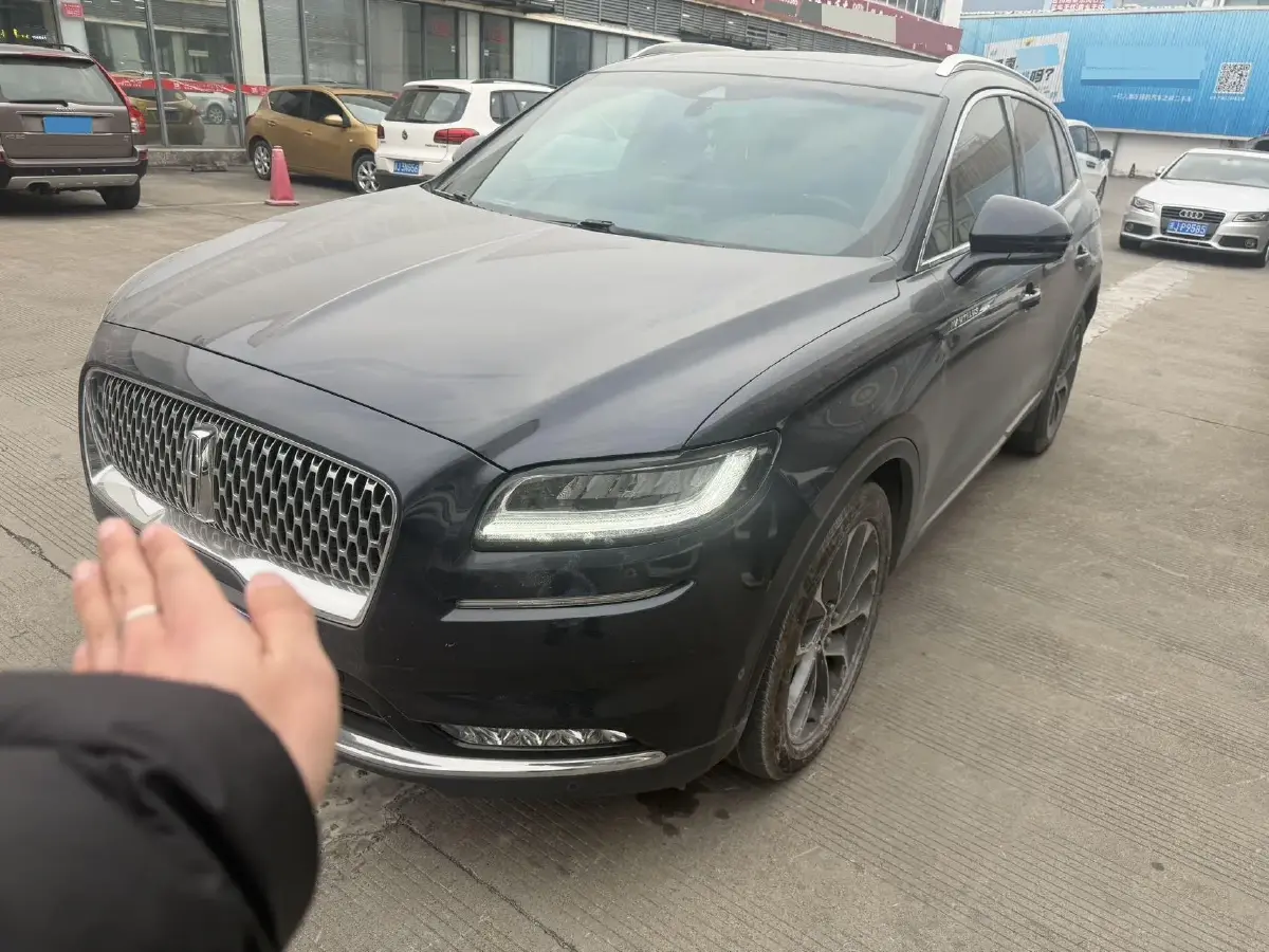 2021 Lincoln Nautilus 2.0T 245HP L4 8AT