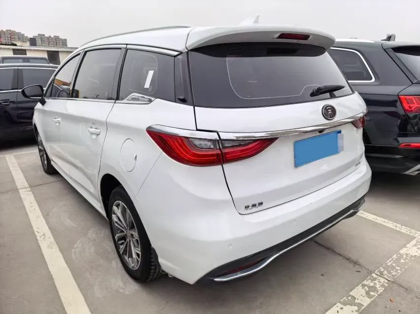 2019 BYD Song MAX 1.5T 160HP L4 6DCT,autocango,china used car exporter,china ev exporter,chinese used car exporter,chinese used ev exporter